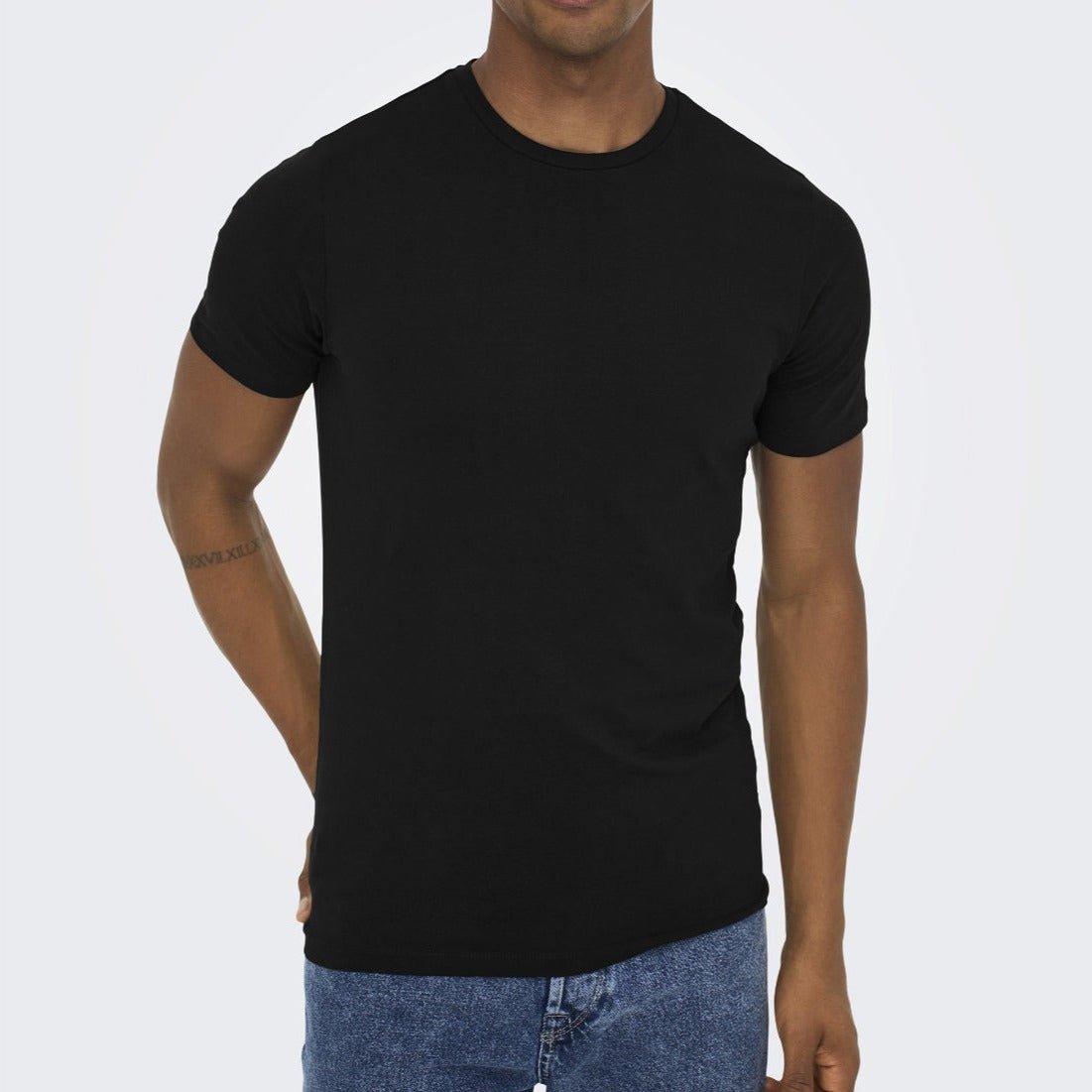 LOT DE 2 T - SHIRTS CLASSIQUES ONLY & SONS NOIR BLANC - DM2 SHOP