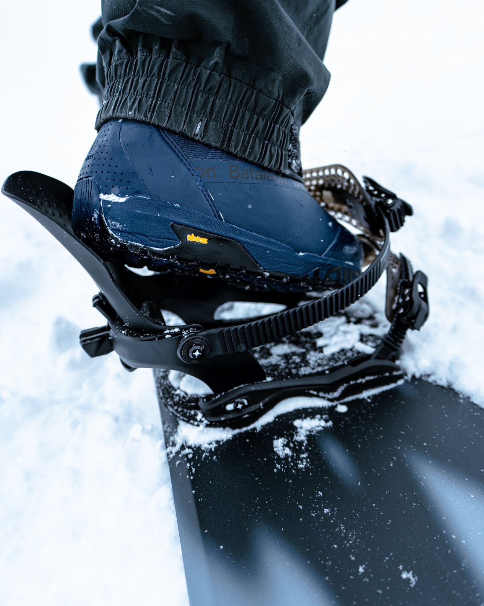 FASE® Blaster AsymWrap™ - BINDING SNOBOARD - FEMME