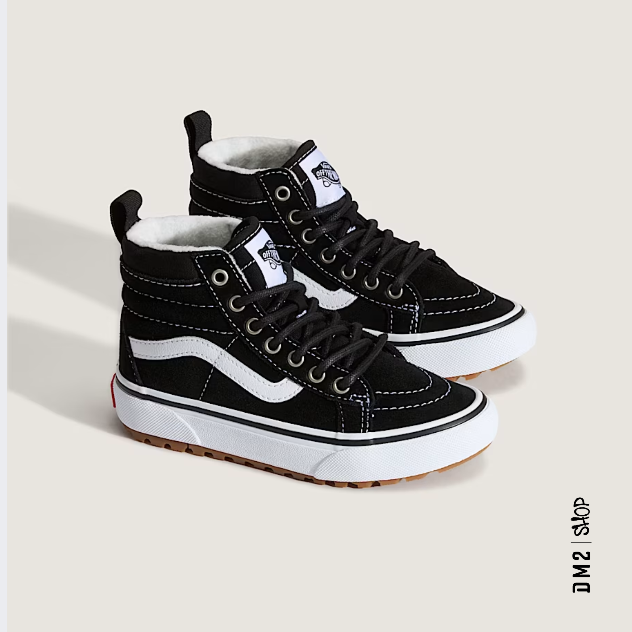 BOTTILLONS JUNIOR VANS MTE SK8-HI NOIR ET BLANC