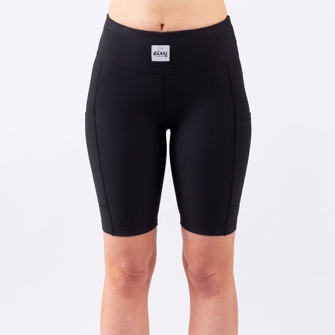 BIKE SHORT FEMME VENTURE NOIR - DM2 SHOP