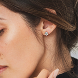 BOUCLES D'OREILLES - FLEURS D'OPALES ET ZIRCONS