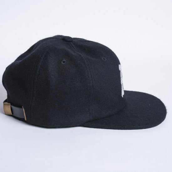 WOOL SIX PANEL STRAPBACK - AUTUMN