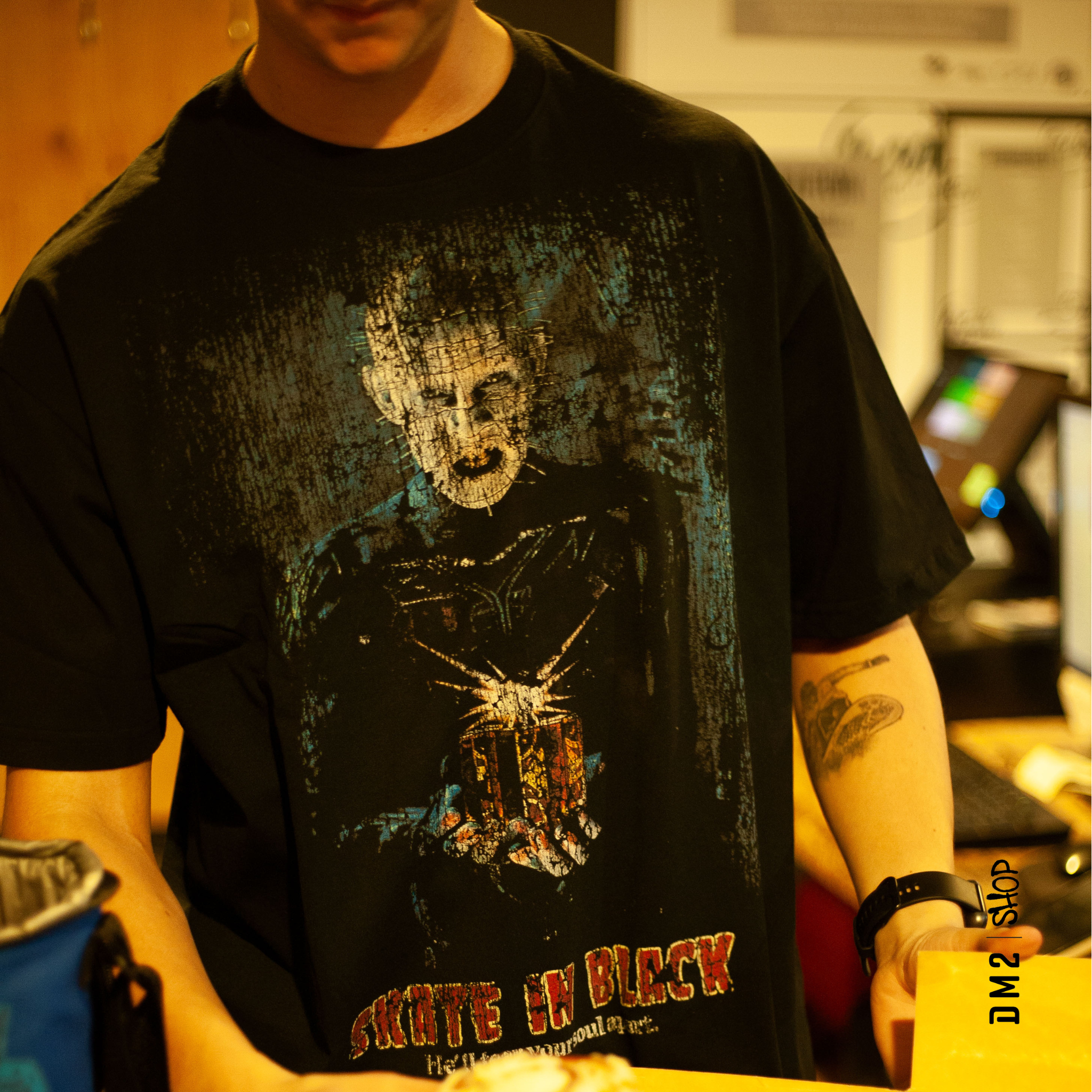 HELLRAISER - T-SHIRT - SKATE IN BLACK