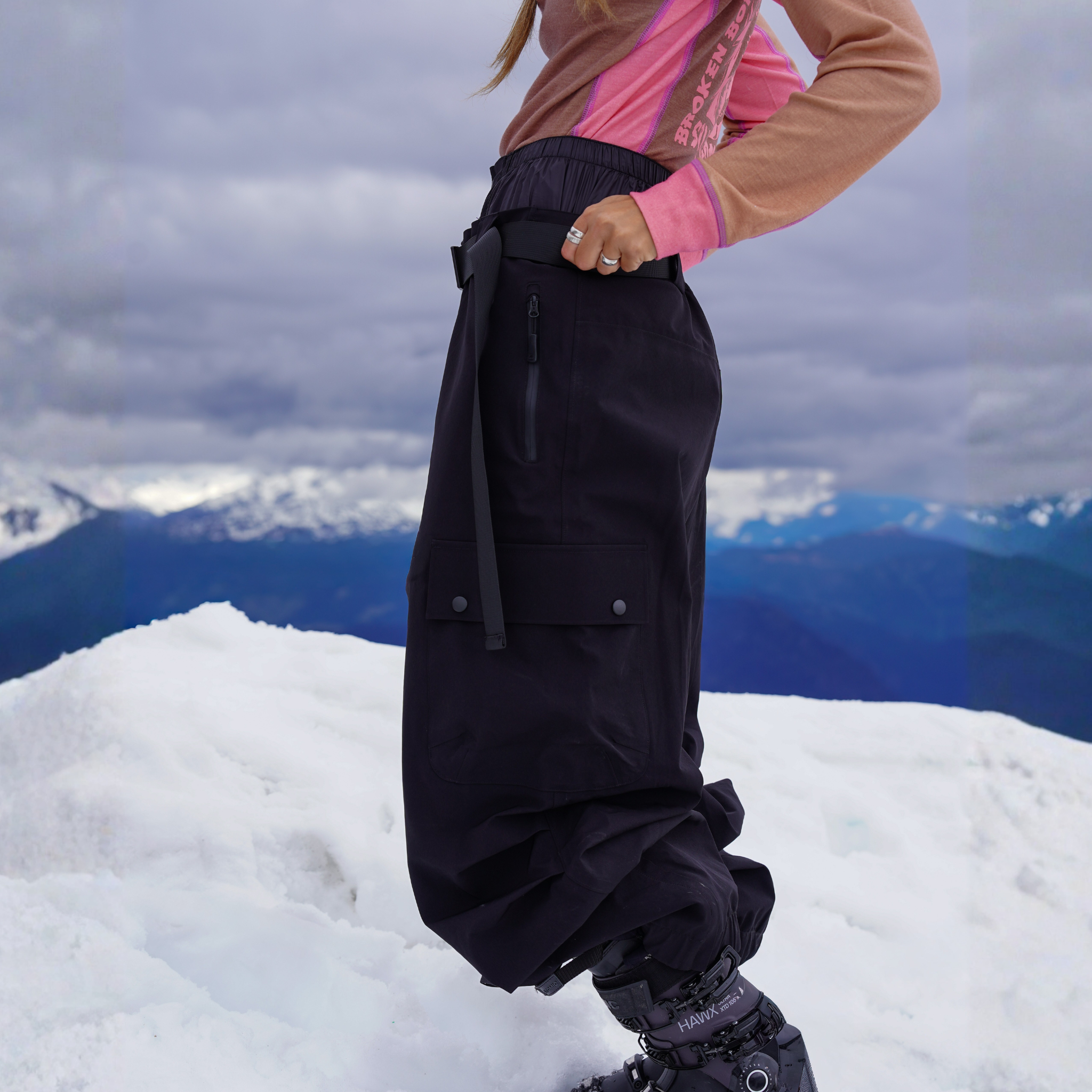 UNINSULATED PANT.