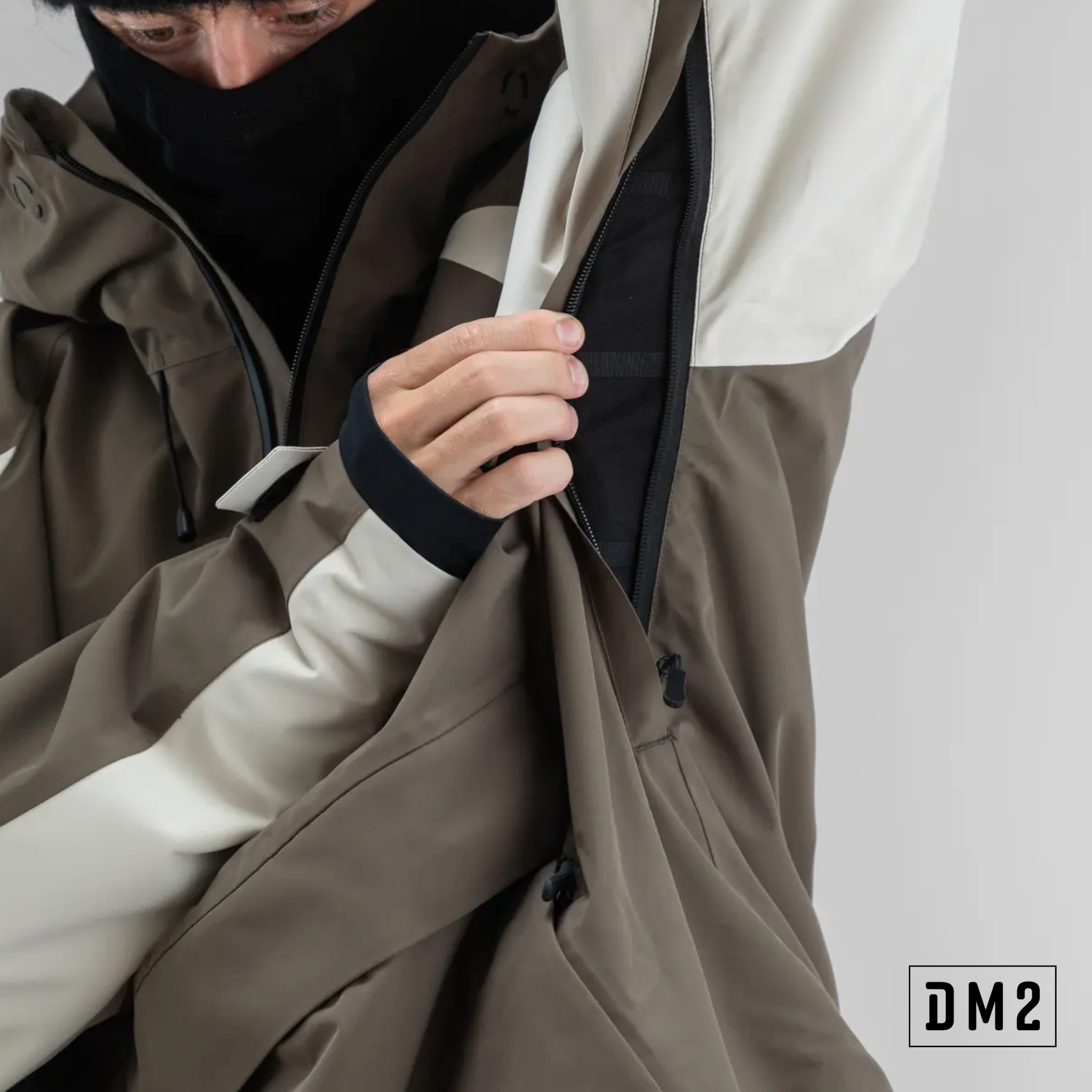 RETRO ANORAK - BEYOND MEDALS - BRUN