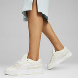 CHAUSSURES FEMME PUMA - 180 PREMIUM BLANC - GRIS - DM2 SHOP