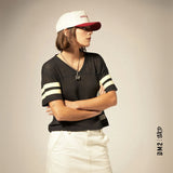 T - SHIRT FEMME VARSITY FOOTBALL, BRIXTON ( 2 couleurs ) - DM2 SHOP