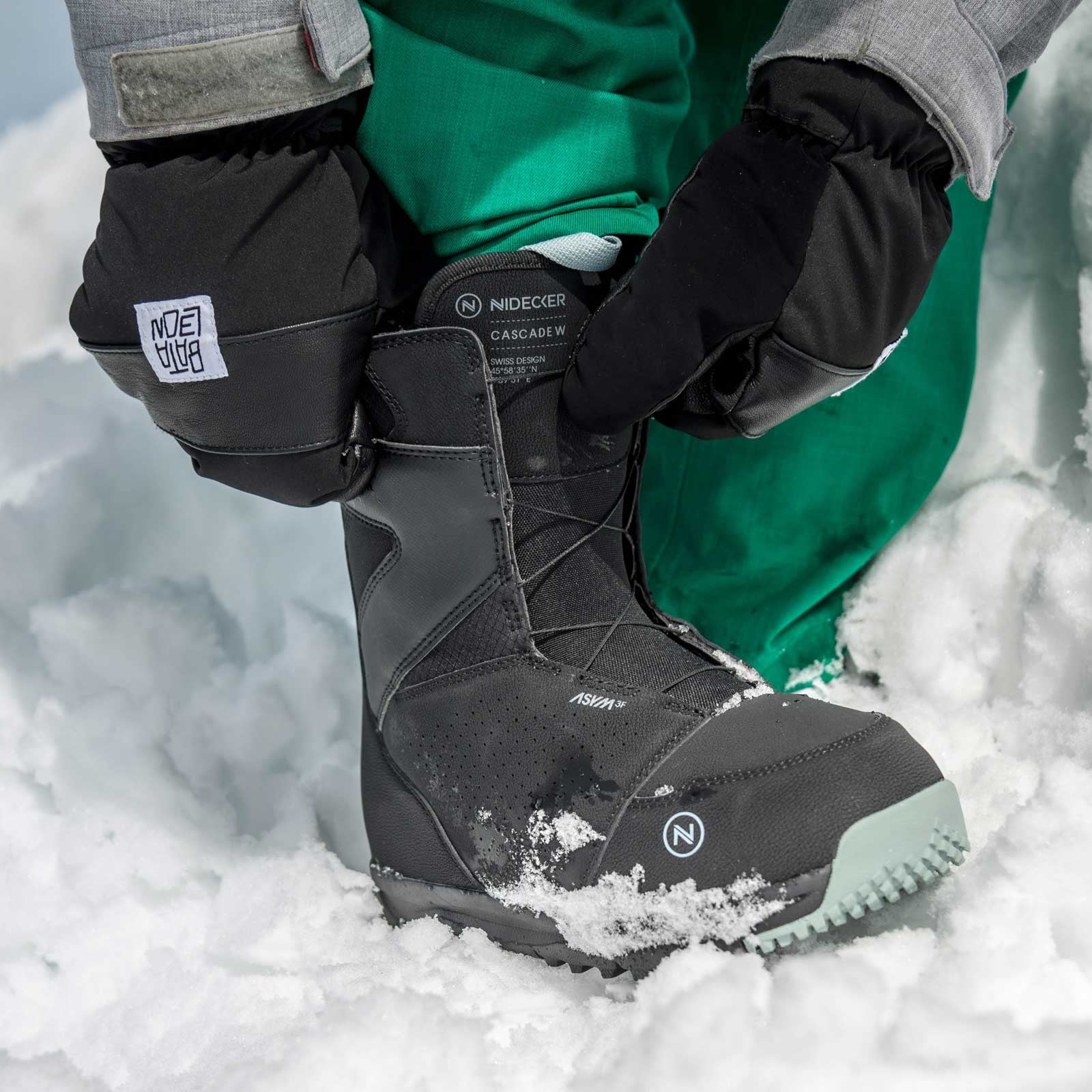 BOTTES SNOW FEMME CASCADE BLK NIDECKER - DM2 SHOP