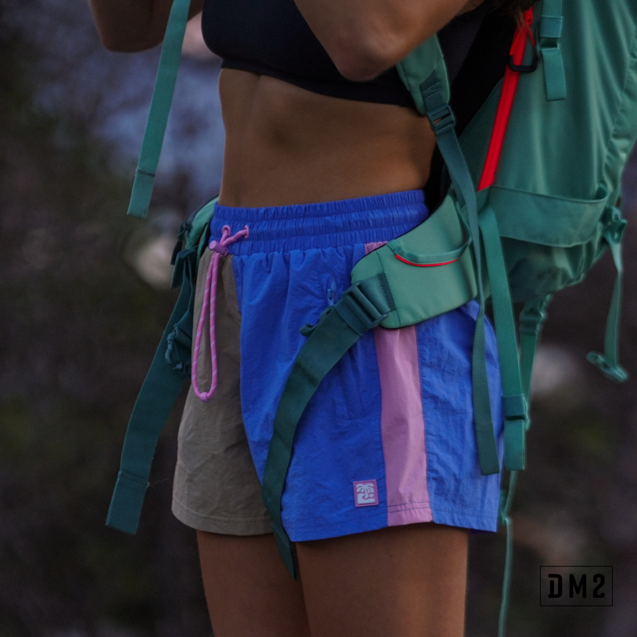 notice-the-reckless-short-femme-castaway-DM2-S6