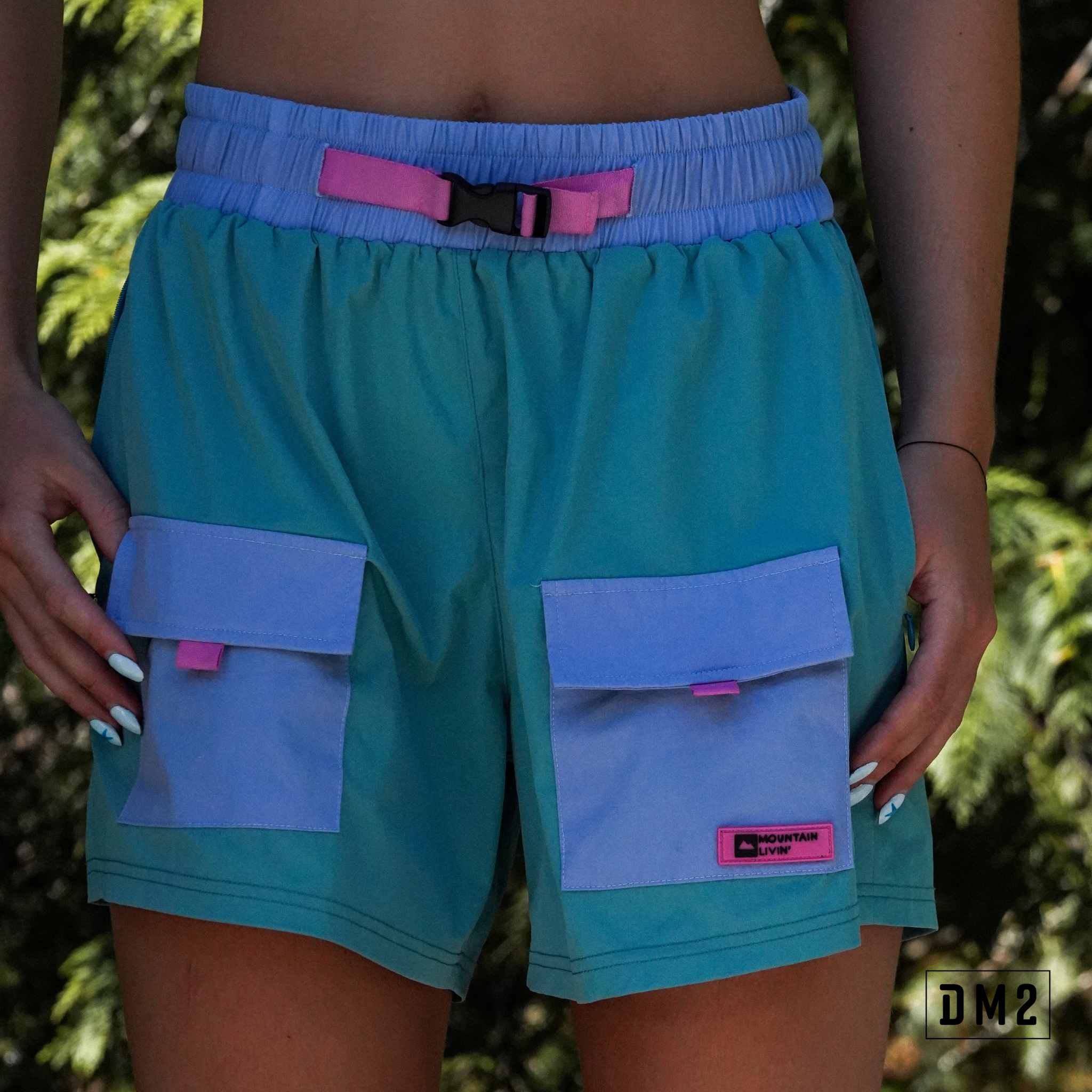 notice-the-reckless-short-femme-highland-trek-DM2-S6