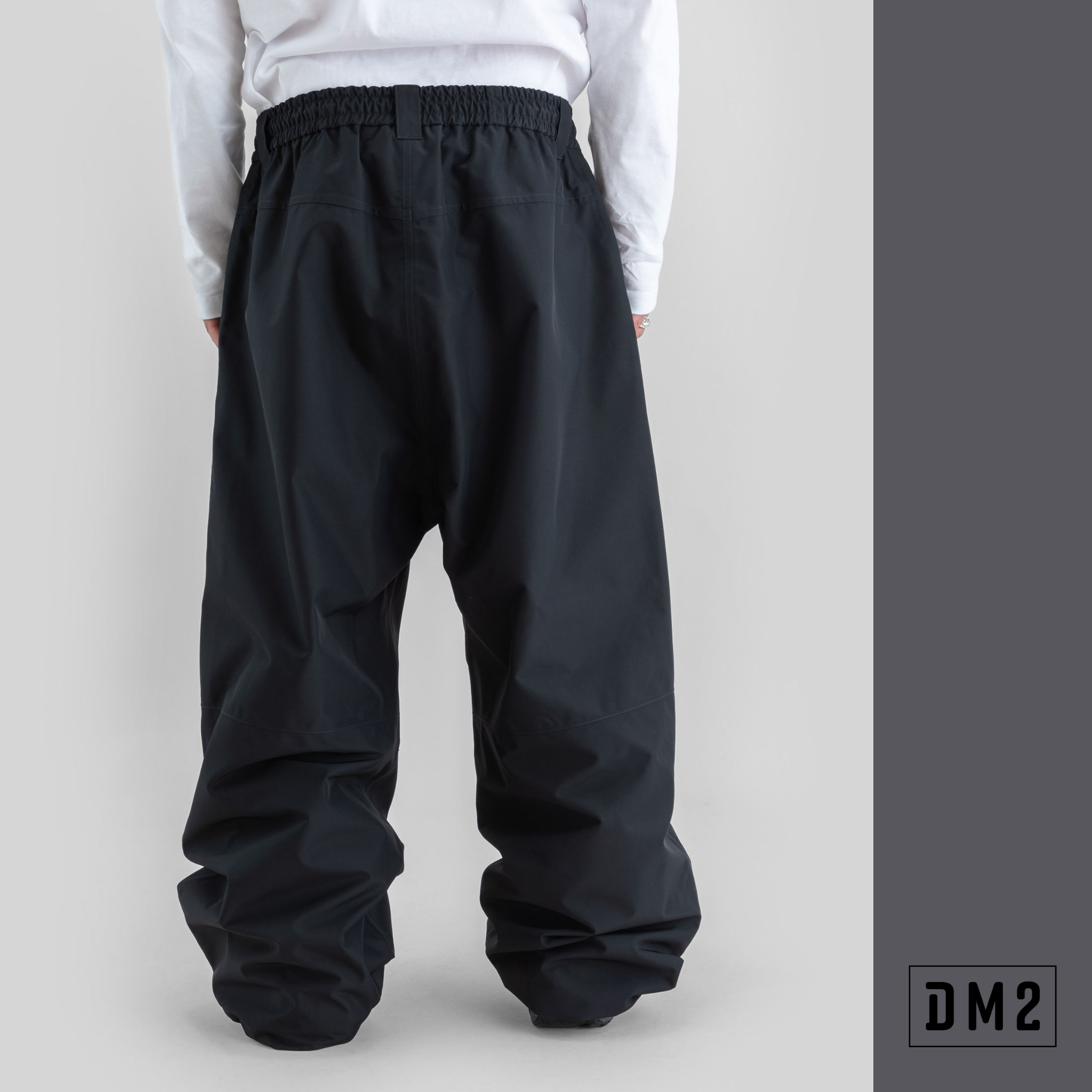 park-pants-pantalon-snow-noir-beyond-medals-DM2