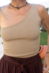CAMISOLE ONE SHOULDER LOUVE - DM2 SHOP