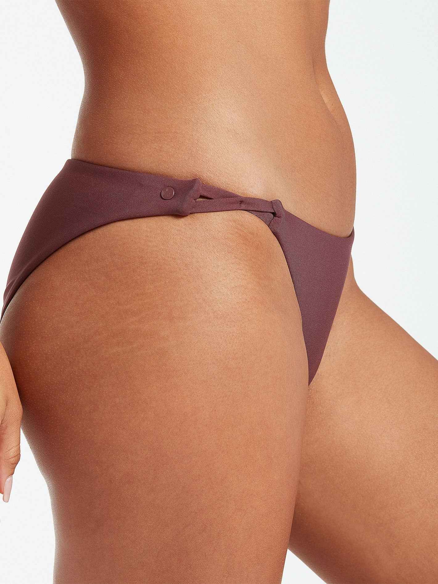 VOLCOM CULOTTE BIKINI FEMME SIMPLY seamless ( 2 couleurs )