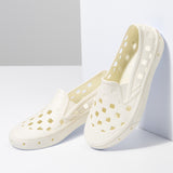CHAUSSURES UNISEXE SLIP - ON TREK BLANC VANS - DM2 SHOP