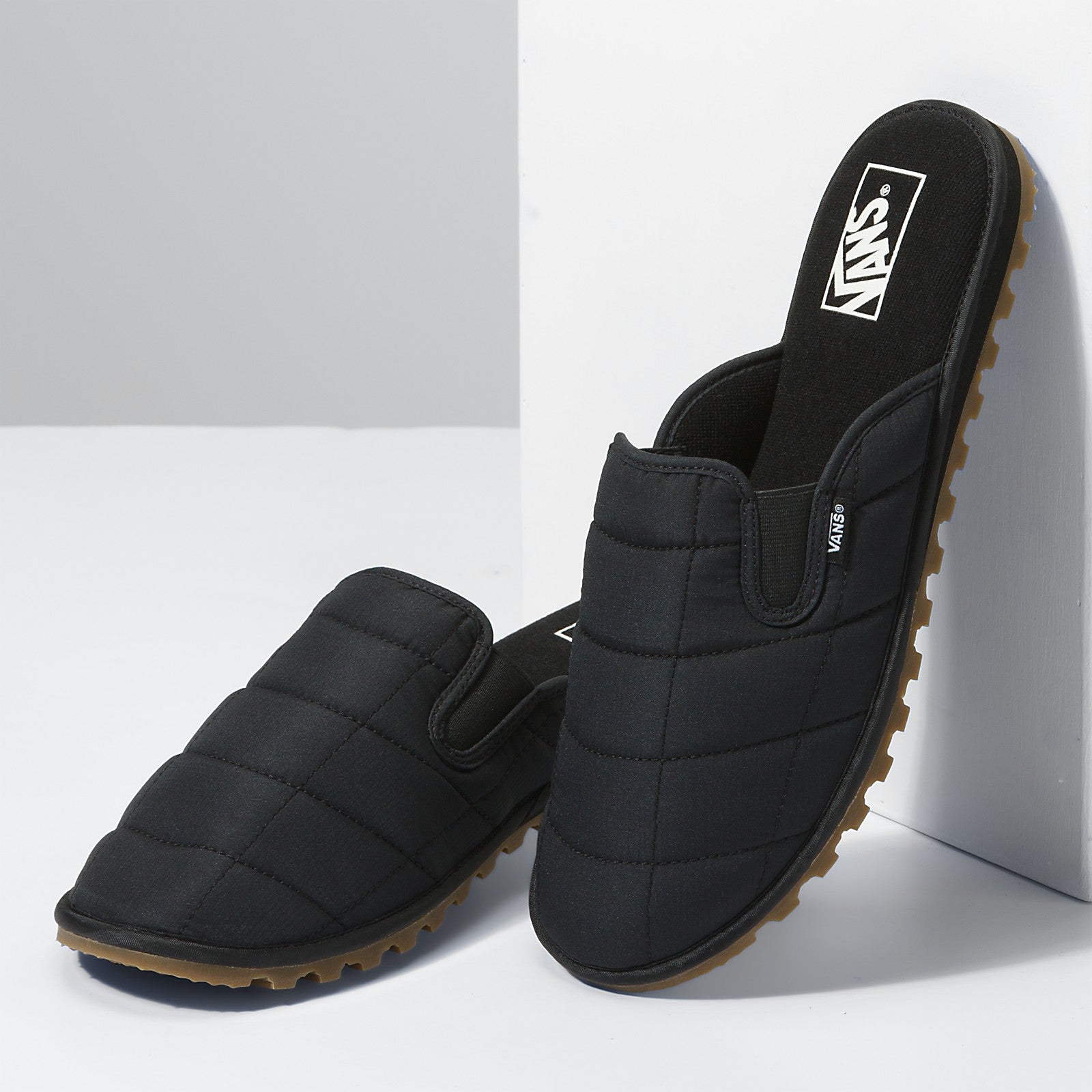 VANS MOUTAIN MULE UNISEXE NOIR - DM2 SHOP